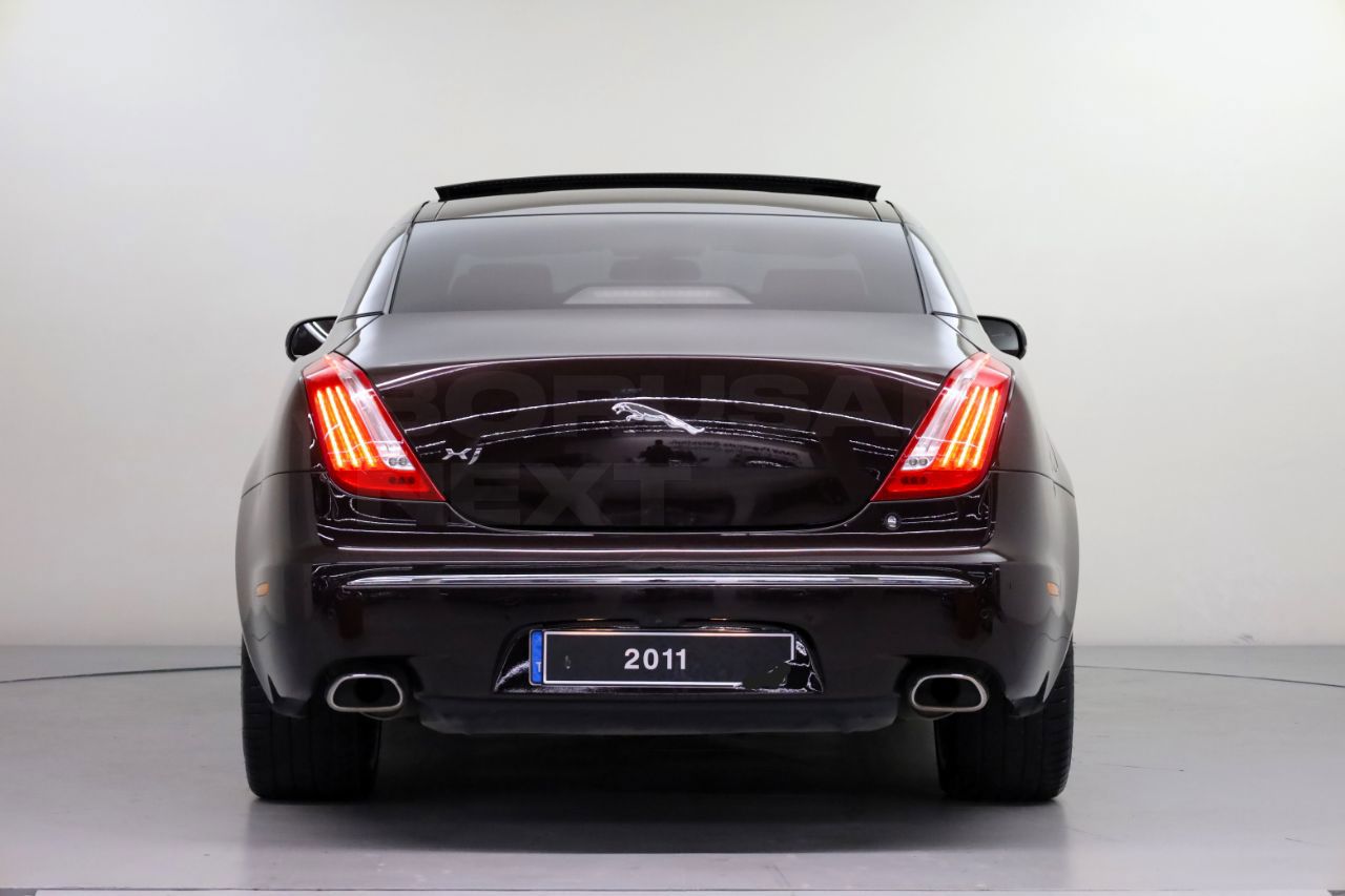 Jaguar XJ 2011