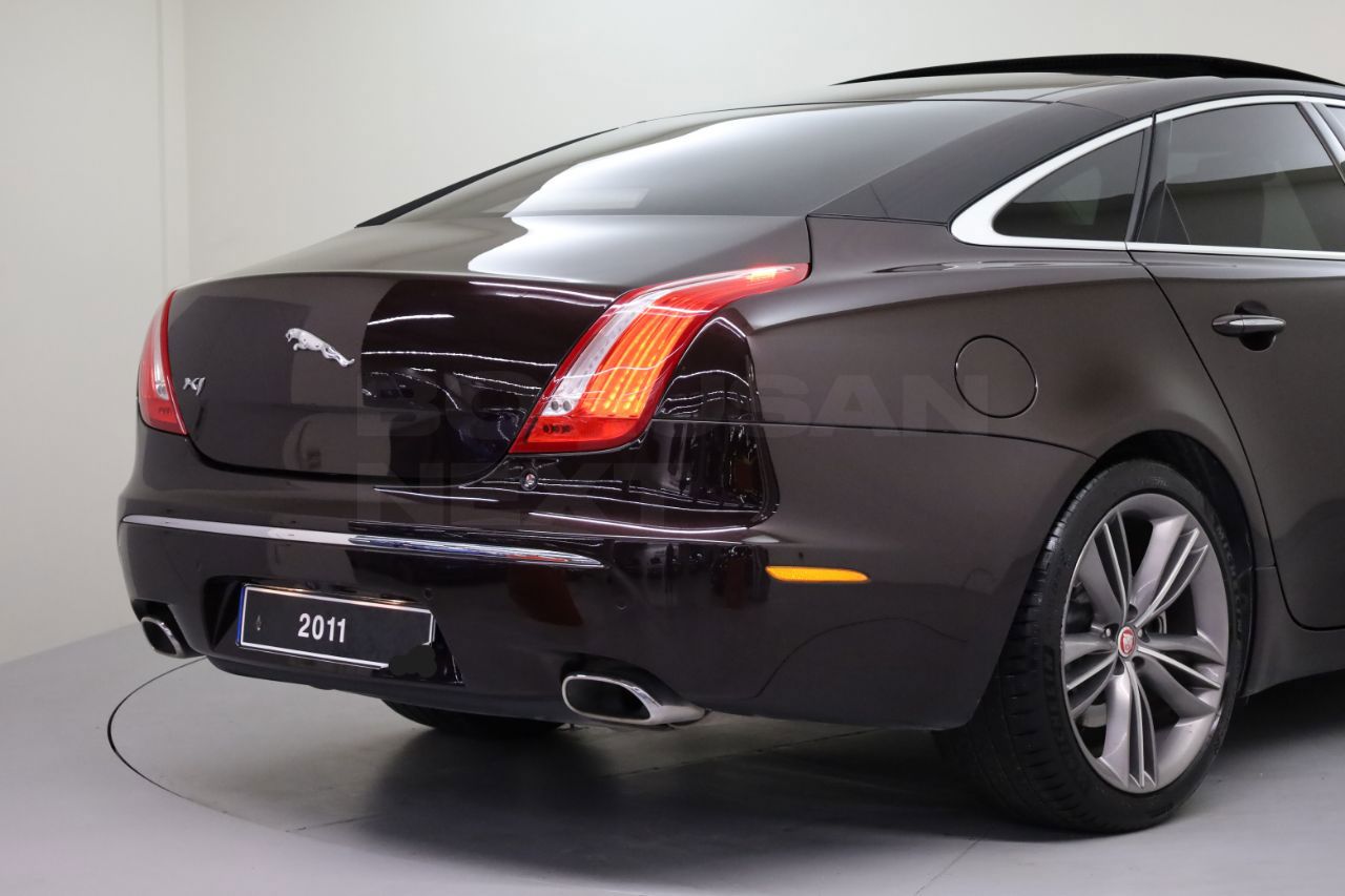 Jaguar XJ 2011