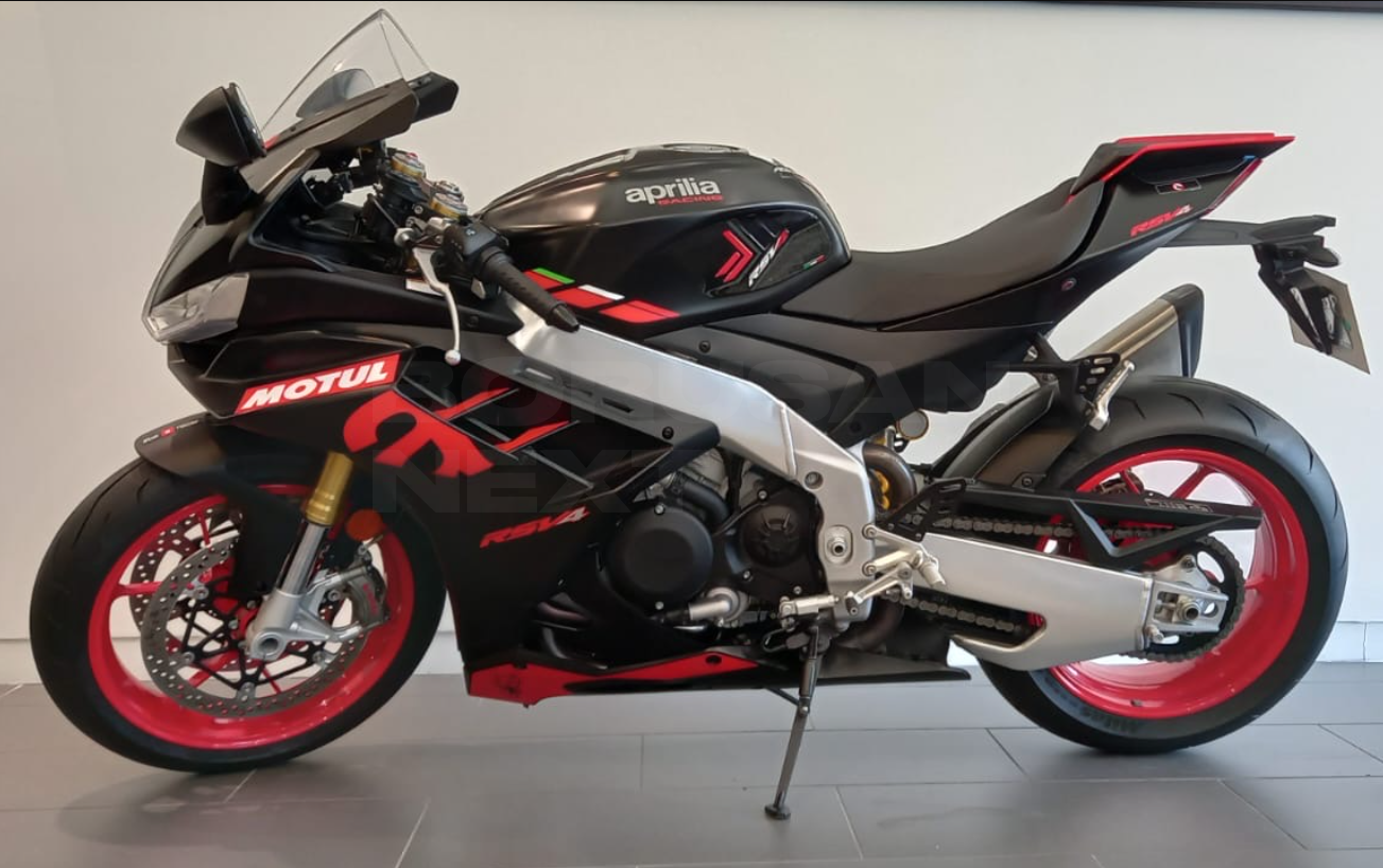 Aprilia RSV4 Factory 2023