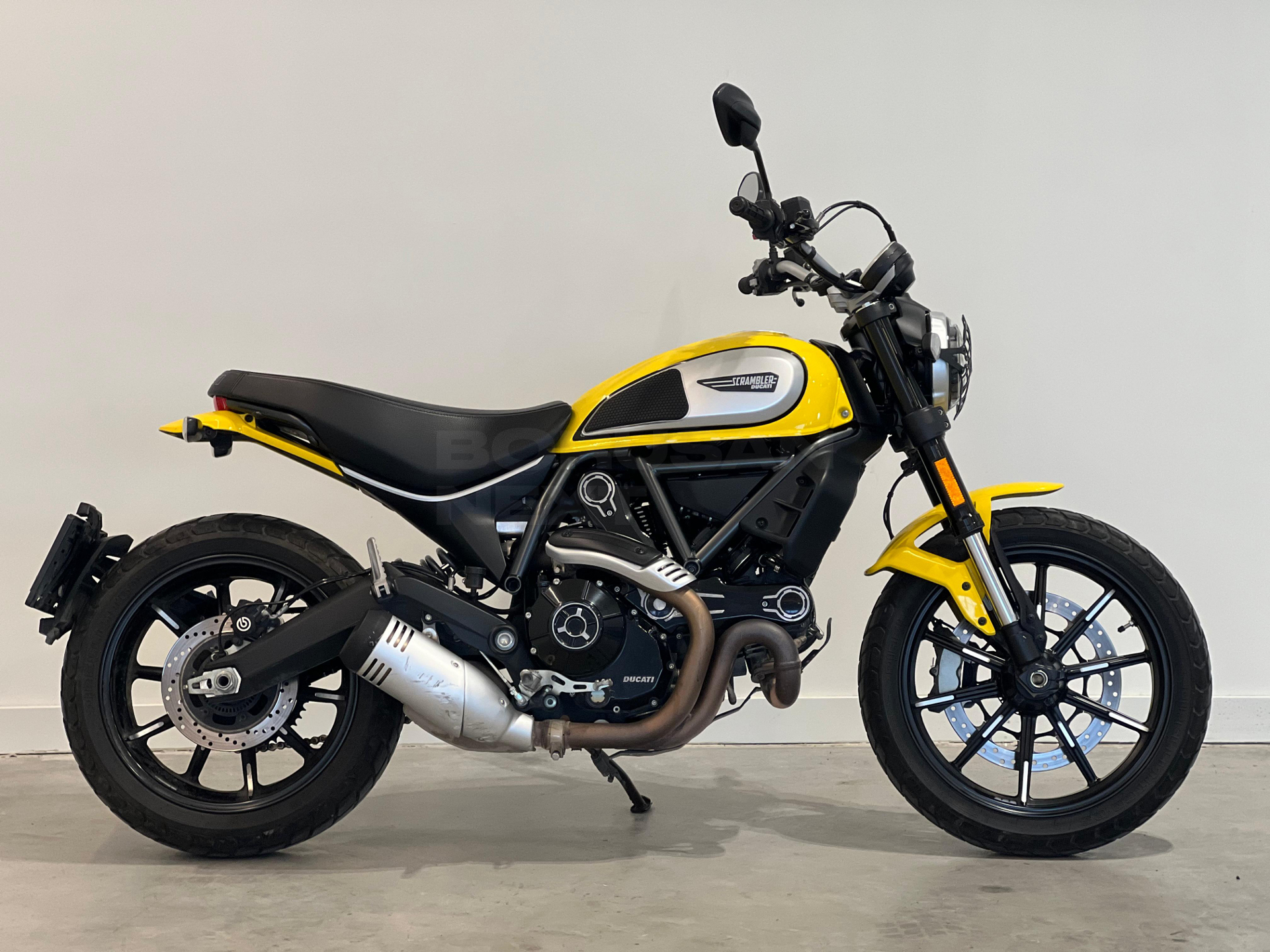 DUCATI Scrambler Icon Dark 2022