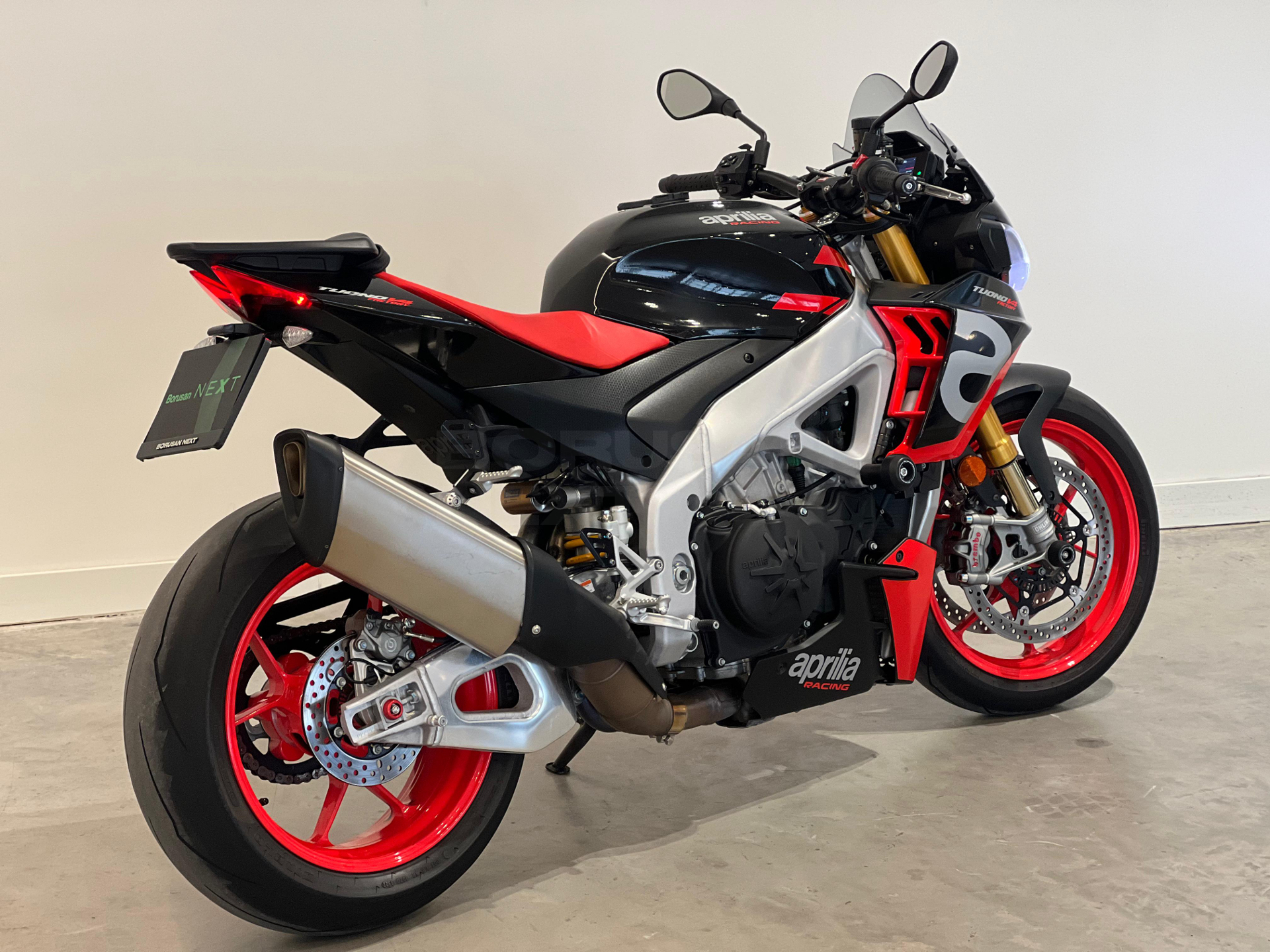 Aprilia Tuono V4 1100 Factory 2022