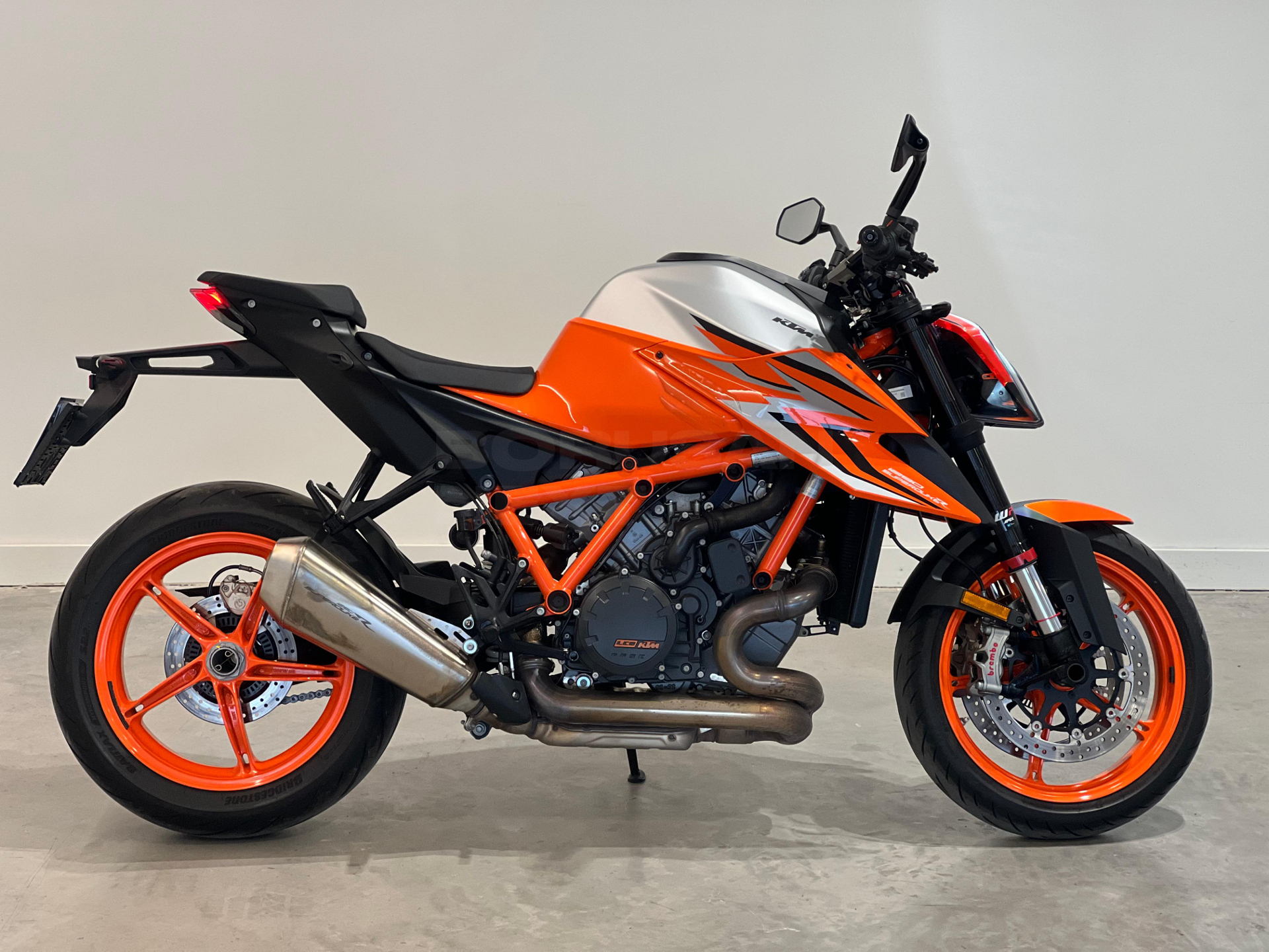 KTM 1290 Super Duke R 2023