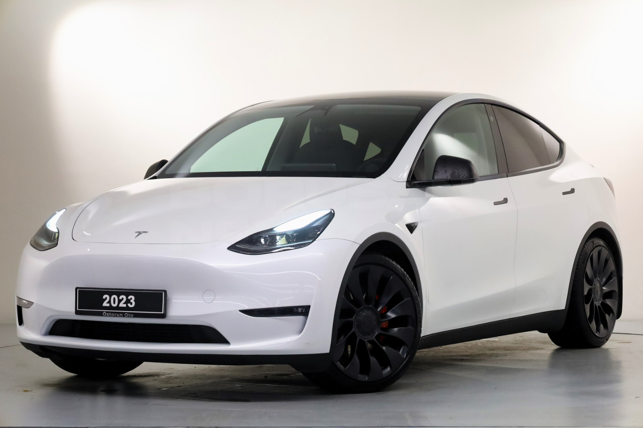 Tesla Model Y 2023