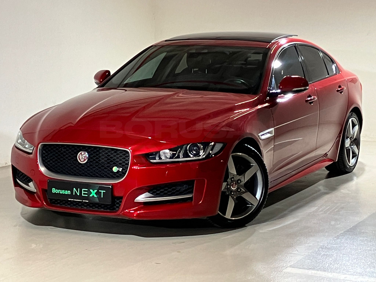 Jaguar XE 2016