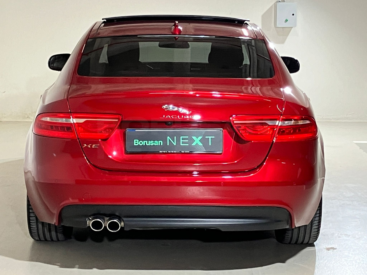 Jaguar XE 2016