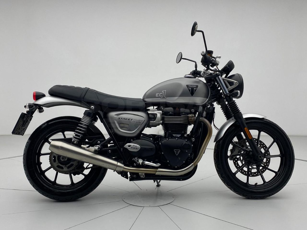 Triumph Street Twin 2022