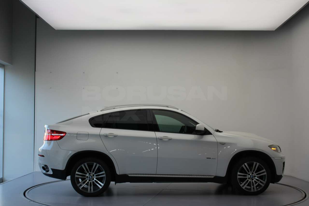 BMW X6 2013