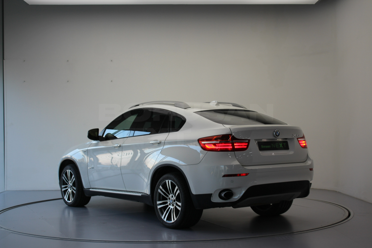 BMW X6 2013