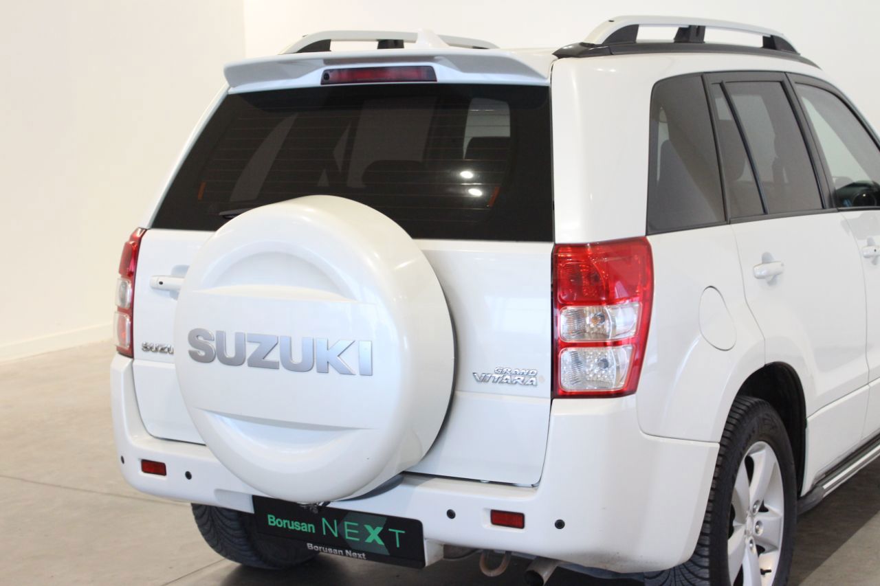 Suzuki Grand Vitara 2012