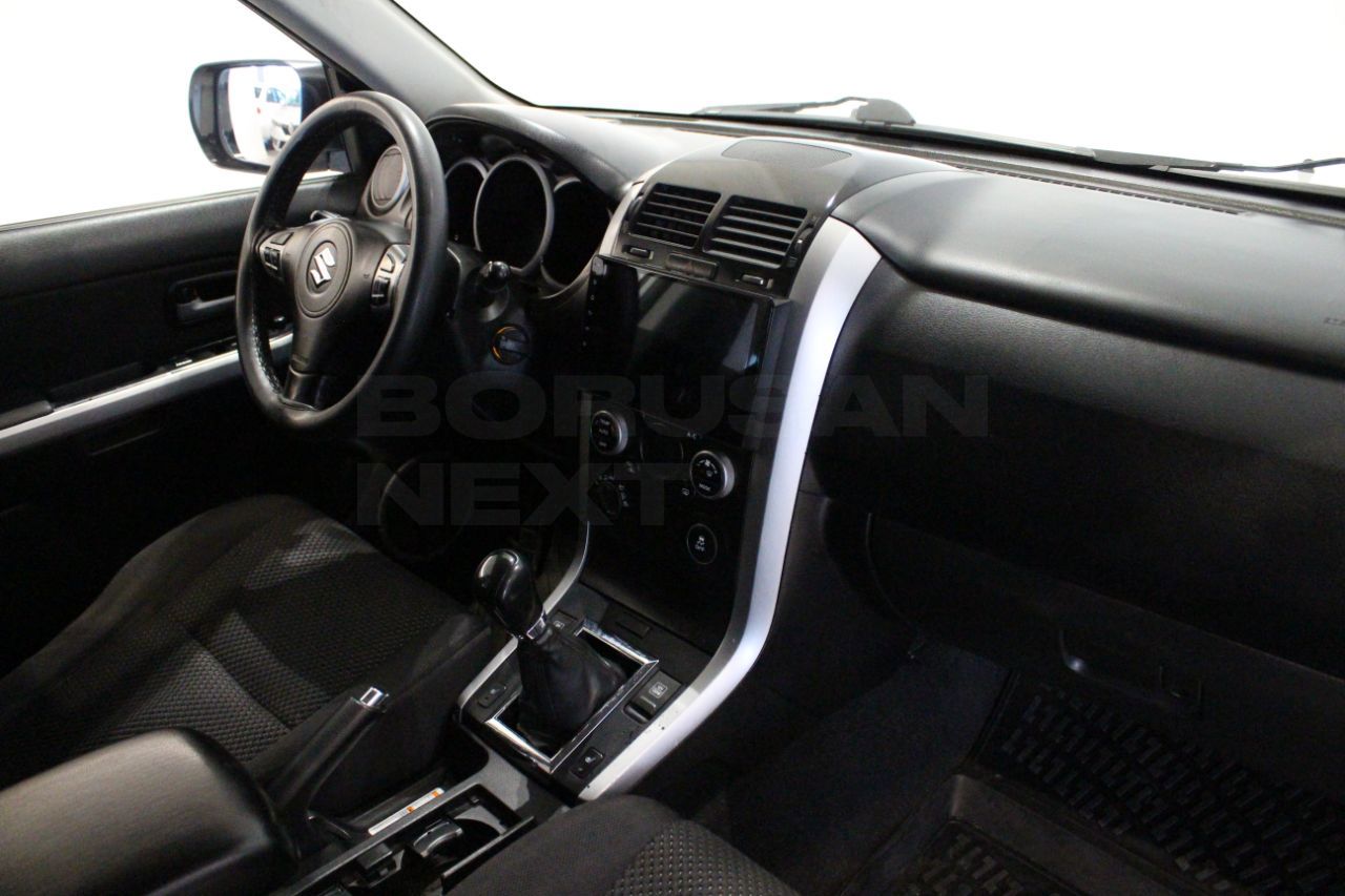 Suzuki Grand Vitara 2012