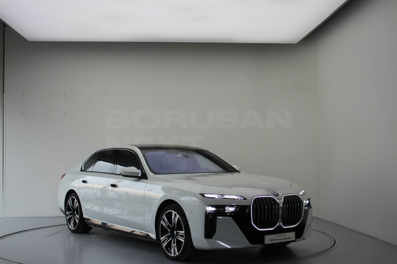 BMW i Serisi 2023