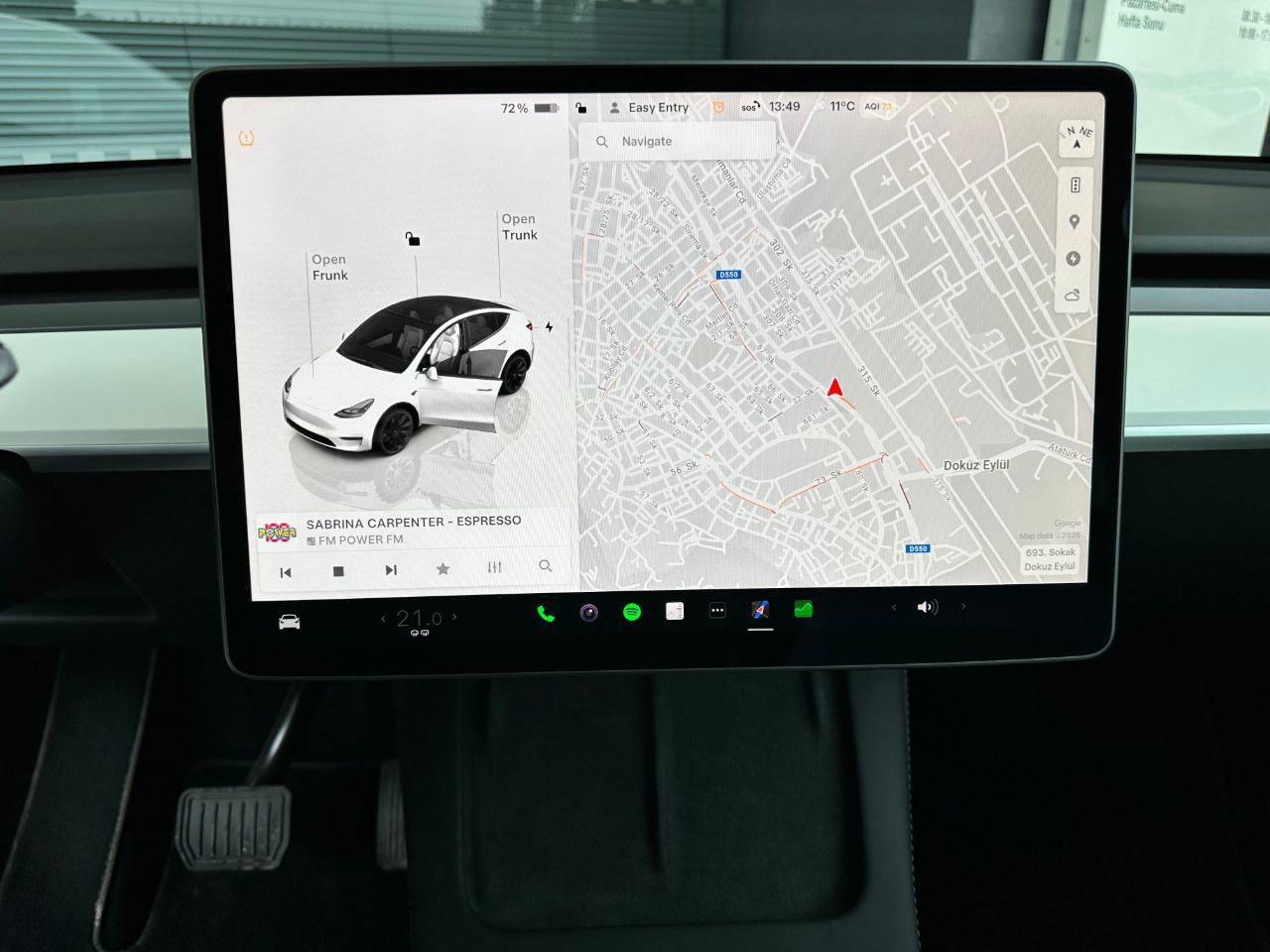 Tesla Model Y 2023