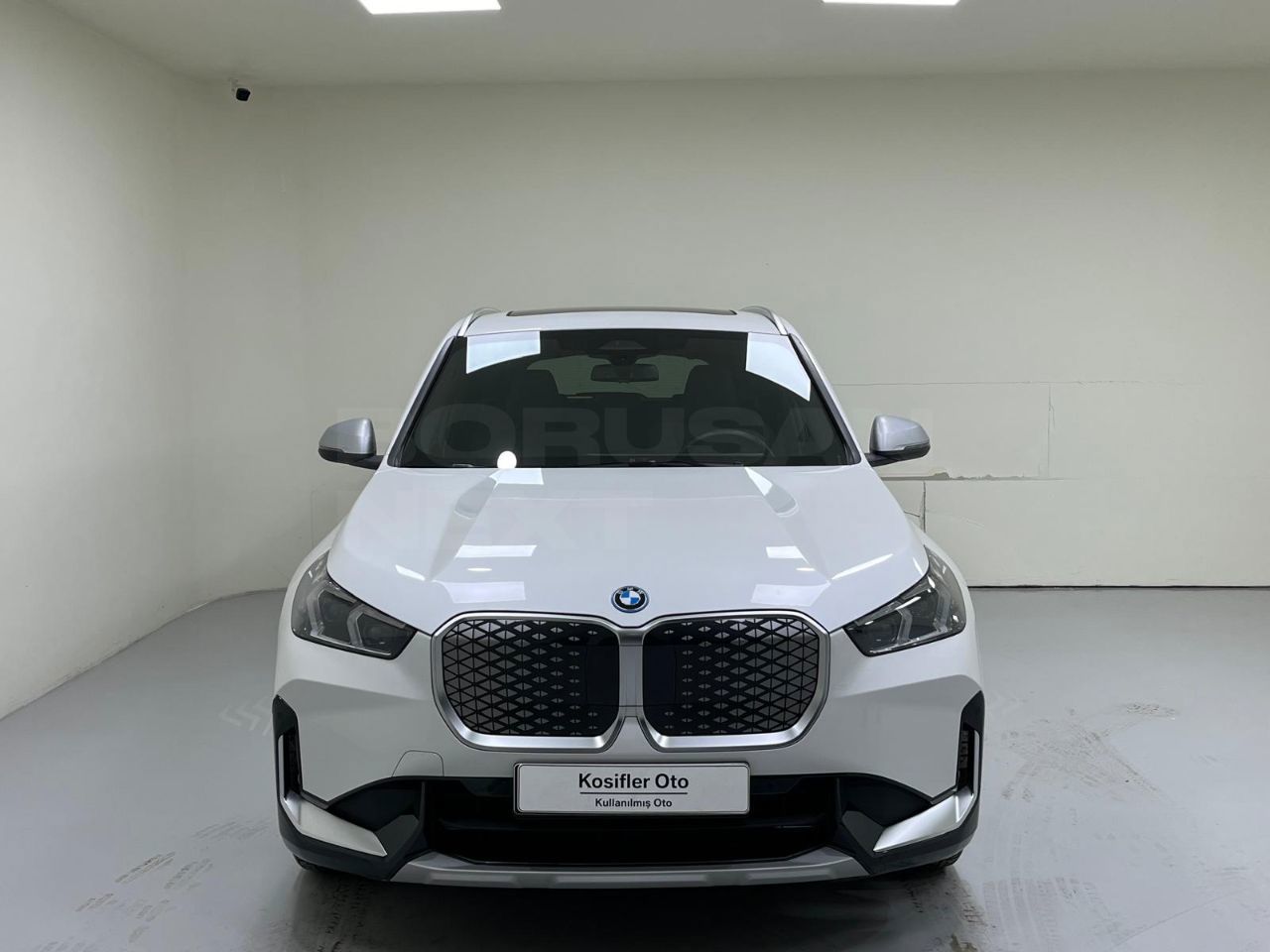 BMW iX1 2024