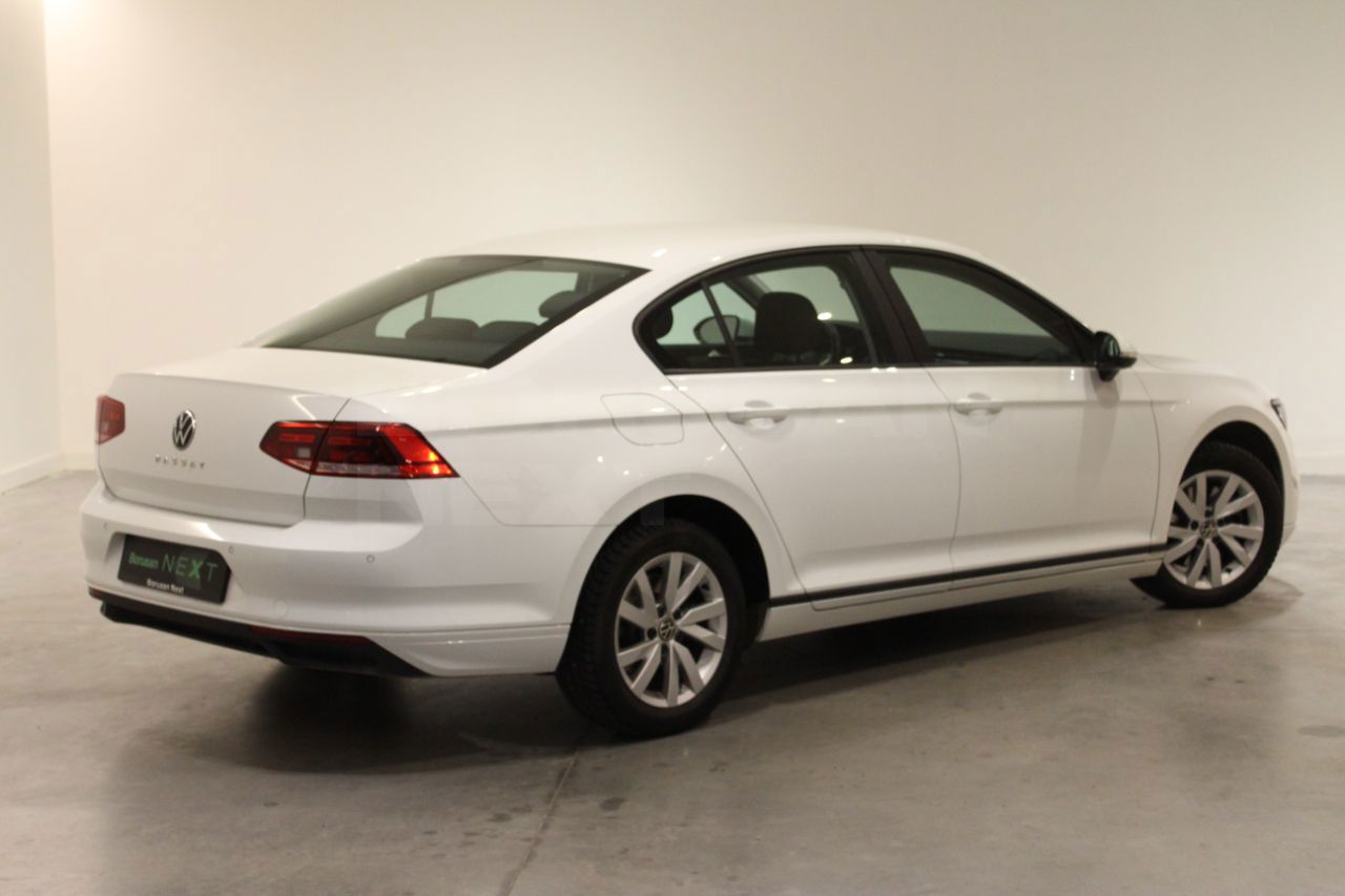 Volkswagen Passat 2021