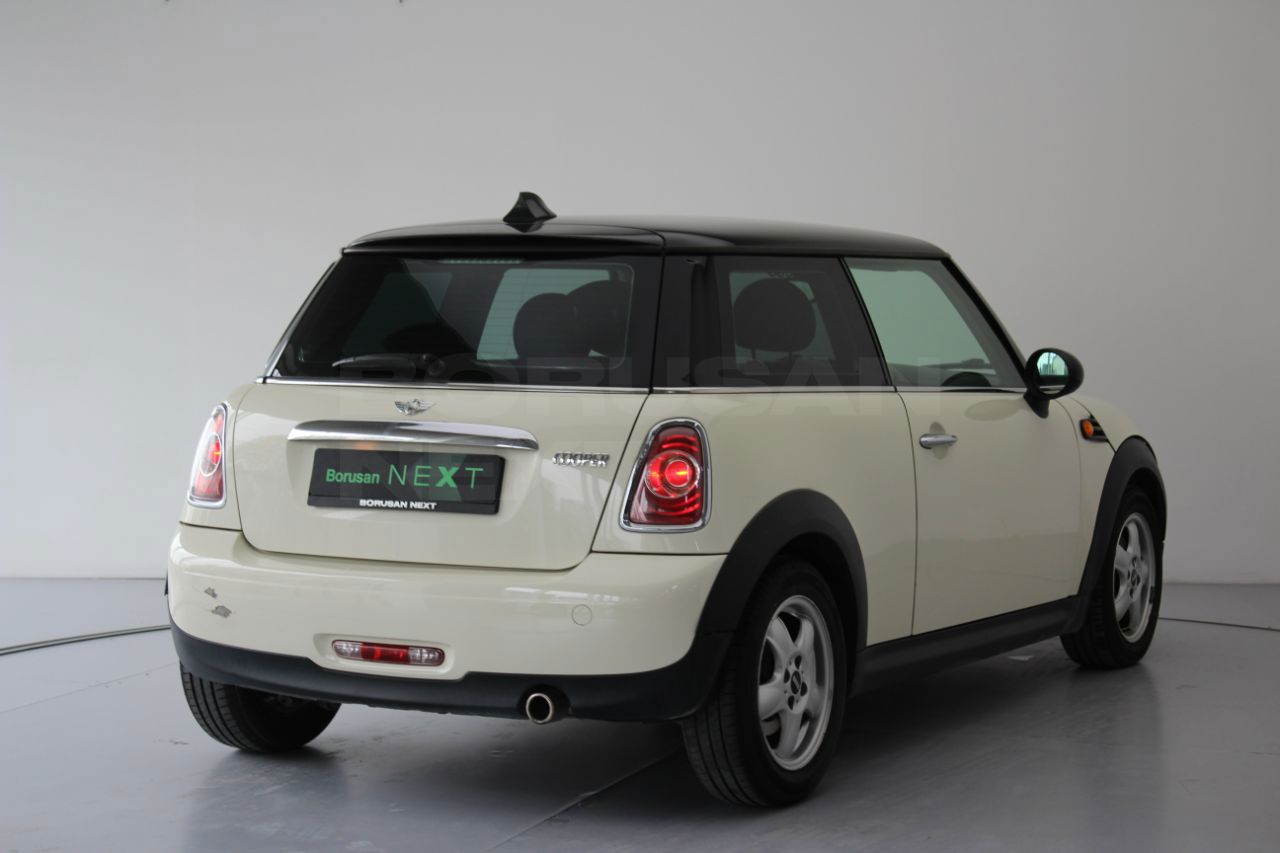 MINI Cooper 2011