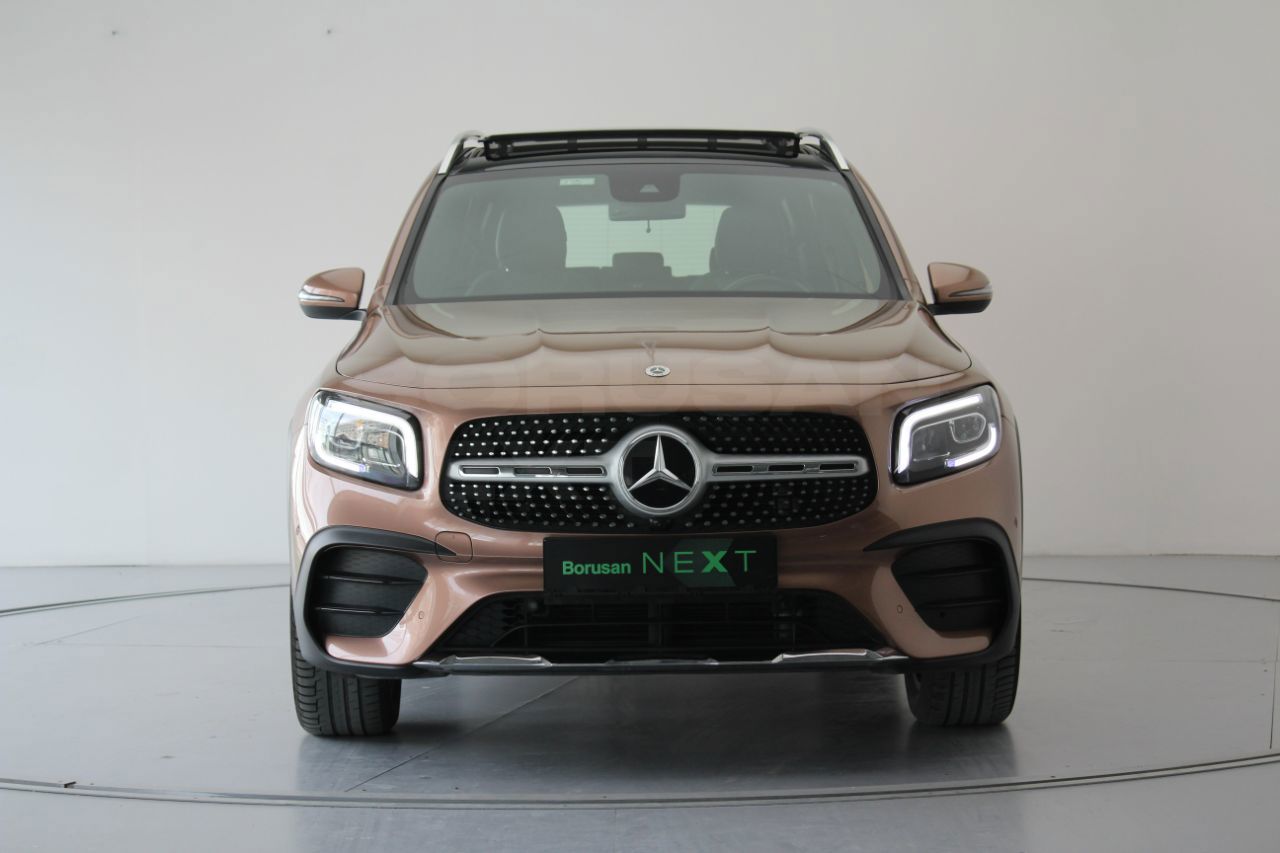 Mercedes - Benz GLB 2023