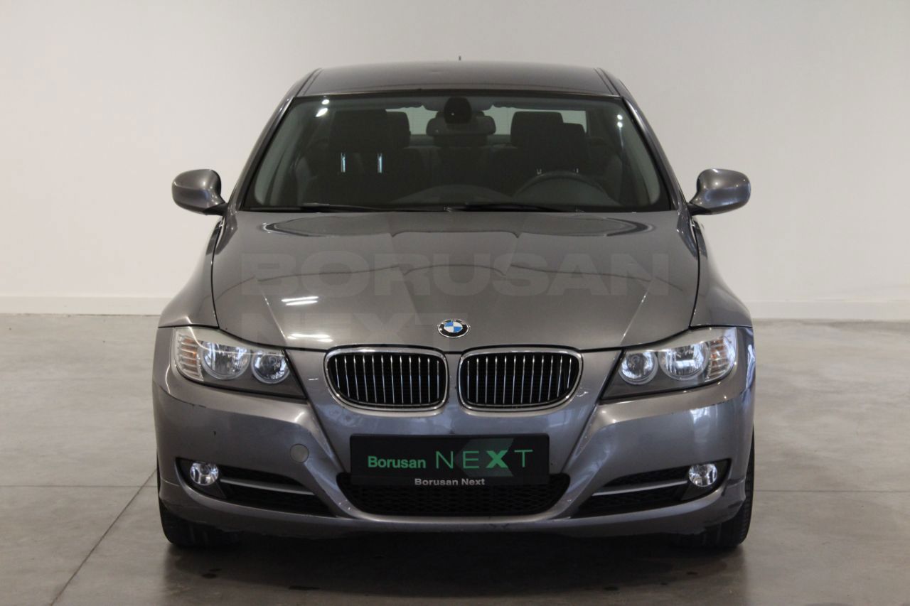 BMW 3 Serisi 2012