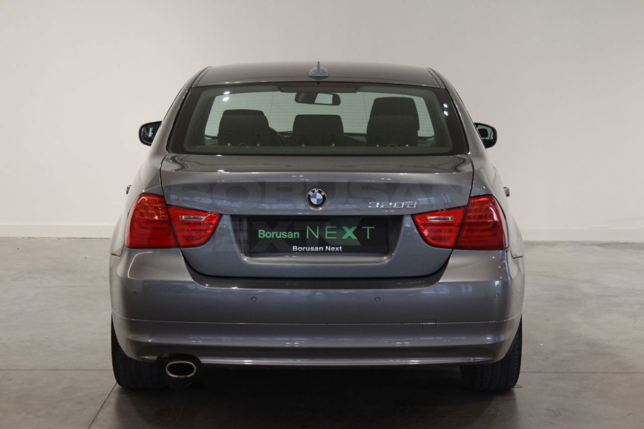 BMW 3 Serisi 2012