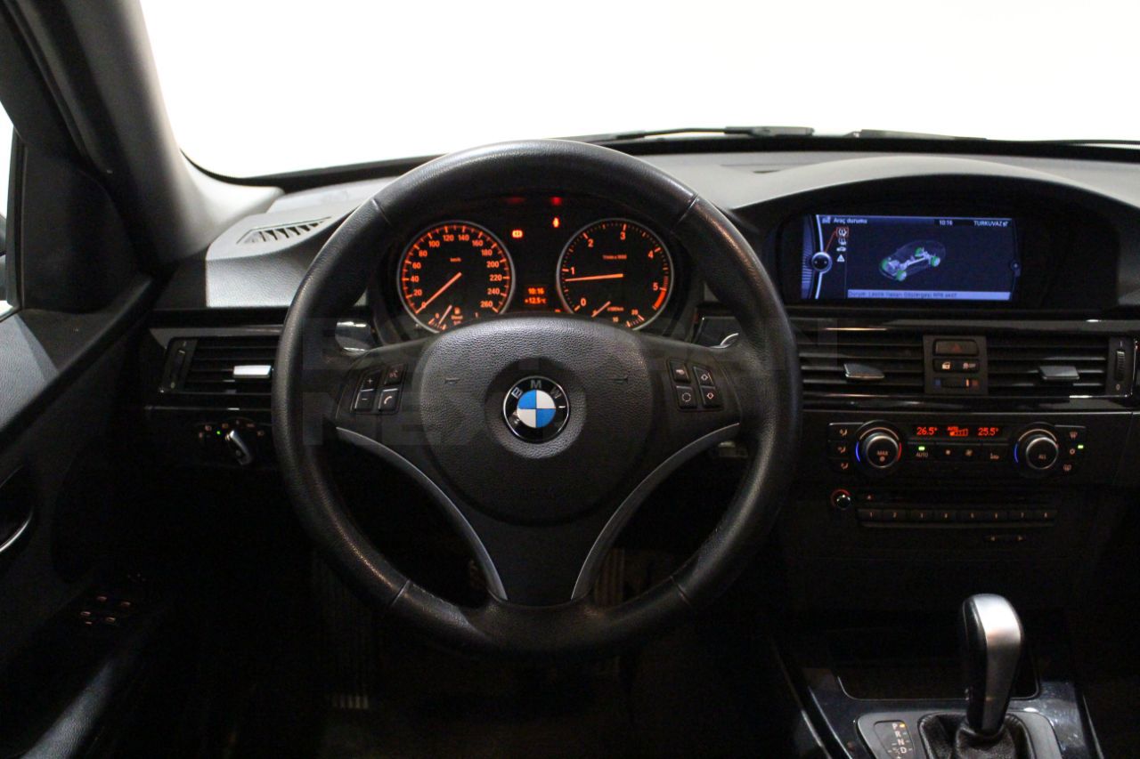 BMW 3 Serisi 2012