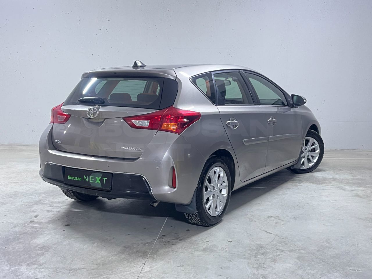 Toyota Auris 2013