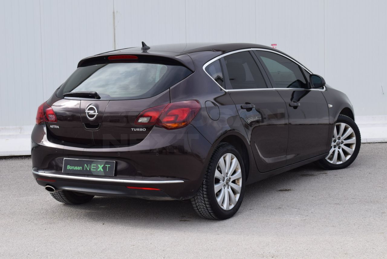 Opel Astra 2014