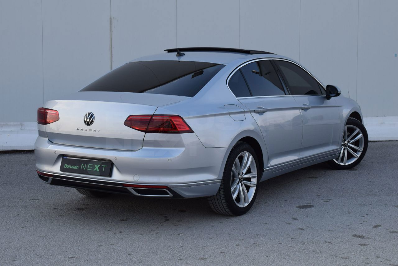 Volkswagen Passat 2022