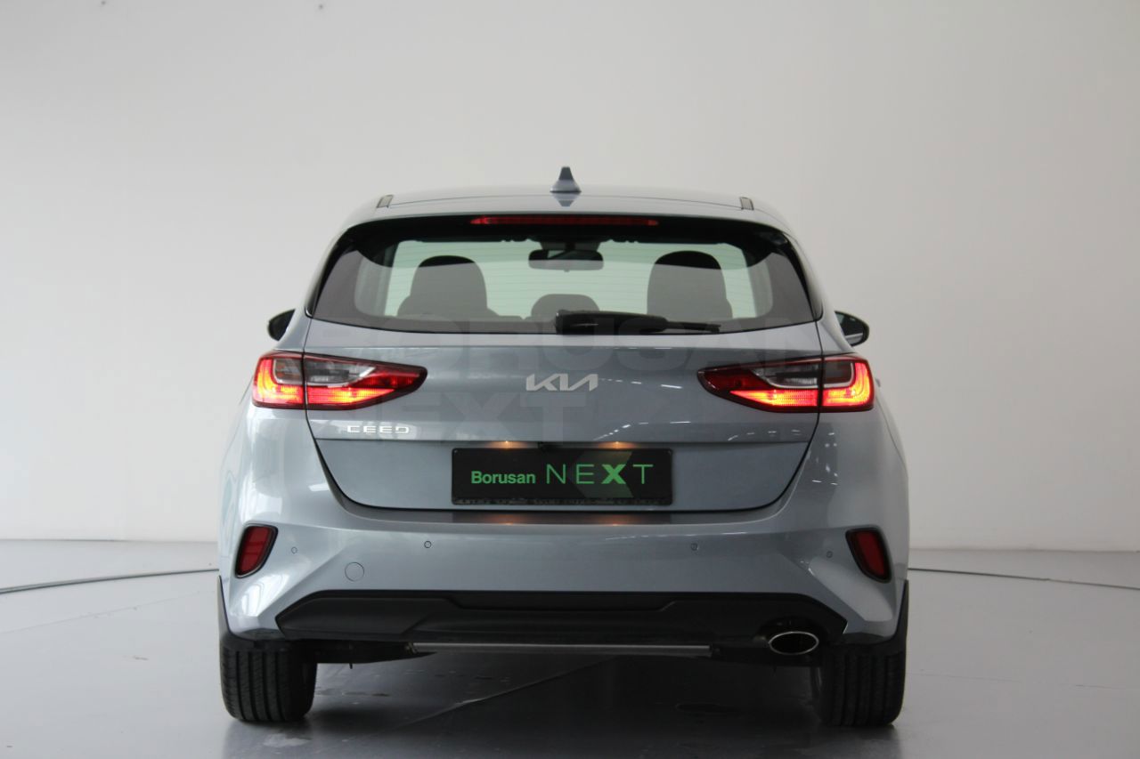 Kia Ceed 2021