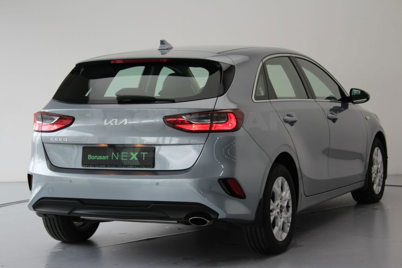 Kia Ceed 2021