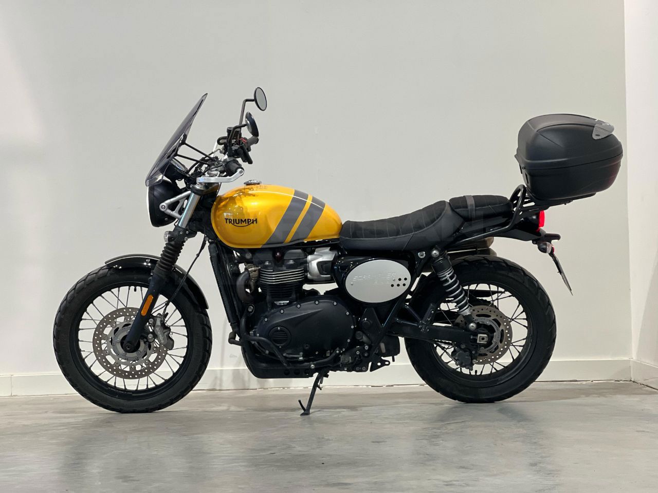 Triumph Bonneville Scrambler 900 2023