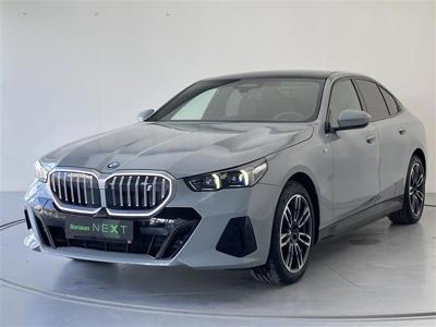 BMW i Serisi 2023