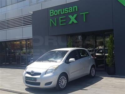 Toyota Yaris 2011