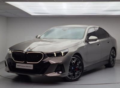 BMW i Serisi 2023
