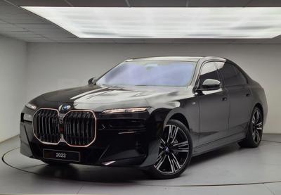 BMW i Serisi 2023