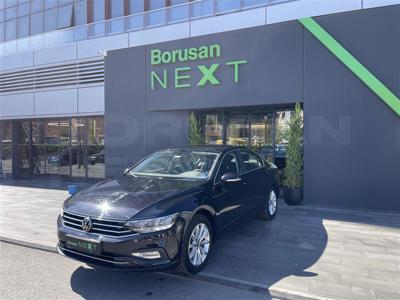 Volkswagen Passat 2022