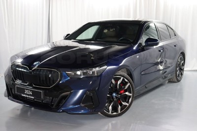 BMW i5 2024