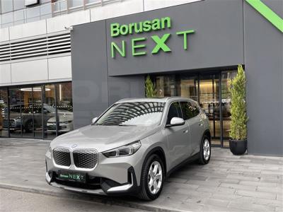 BMW iX1 2024