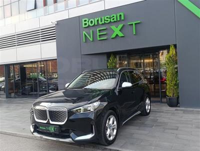 BMW iX1 2024