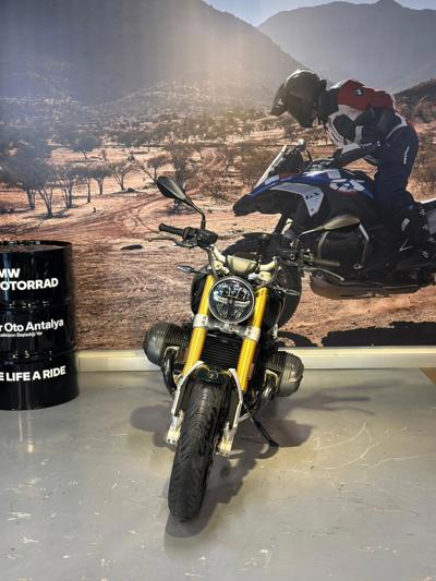 BMW Motorrad R 12 nineT 2024