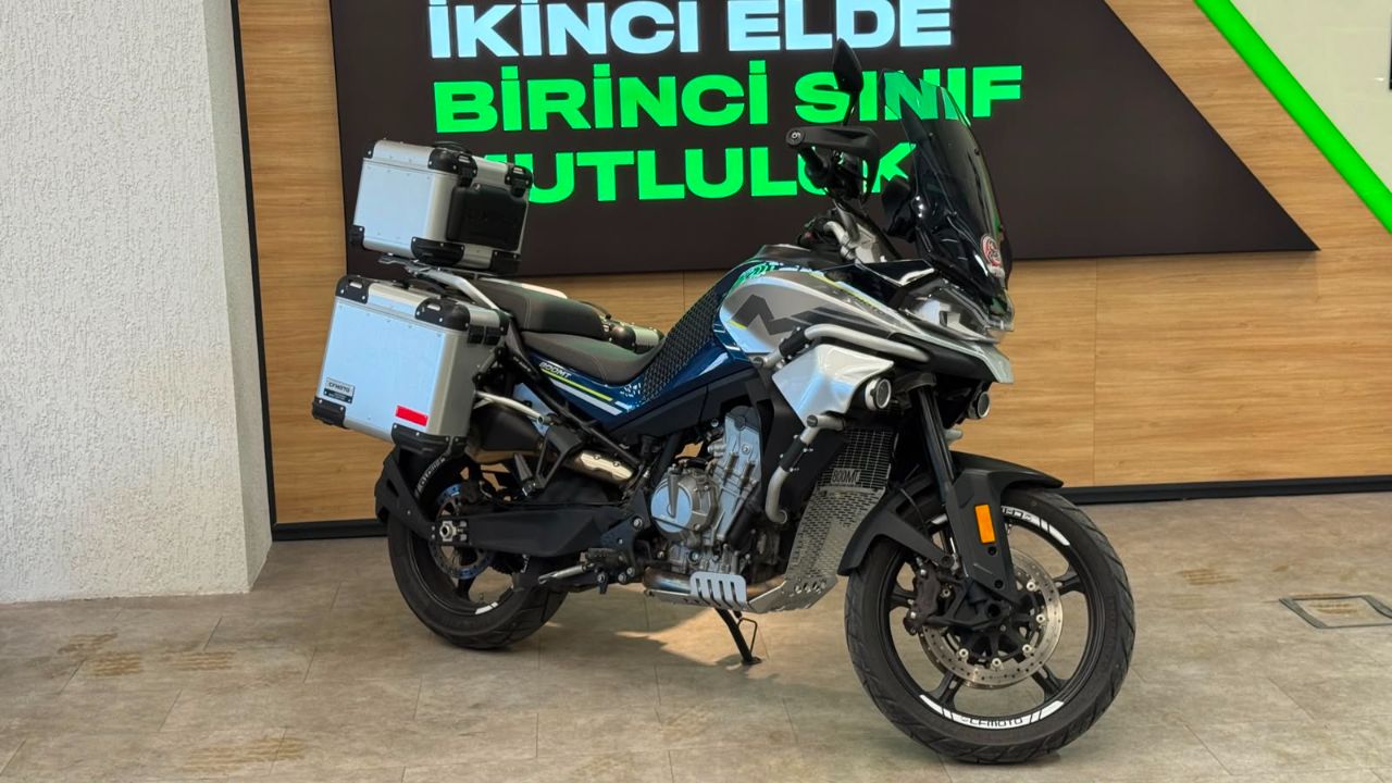 CFMOTO 800MT Touring 2022
